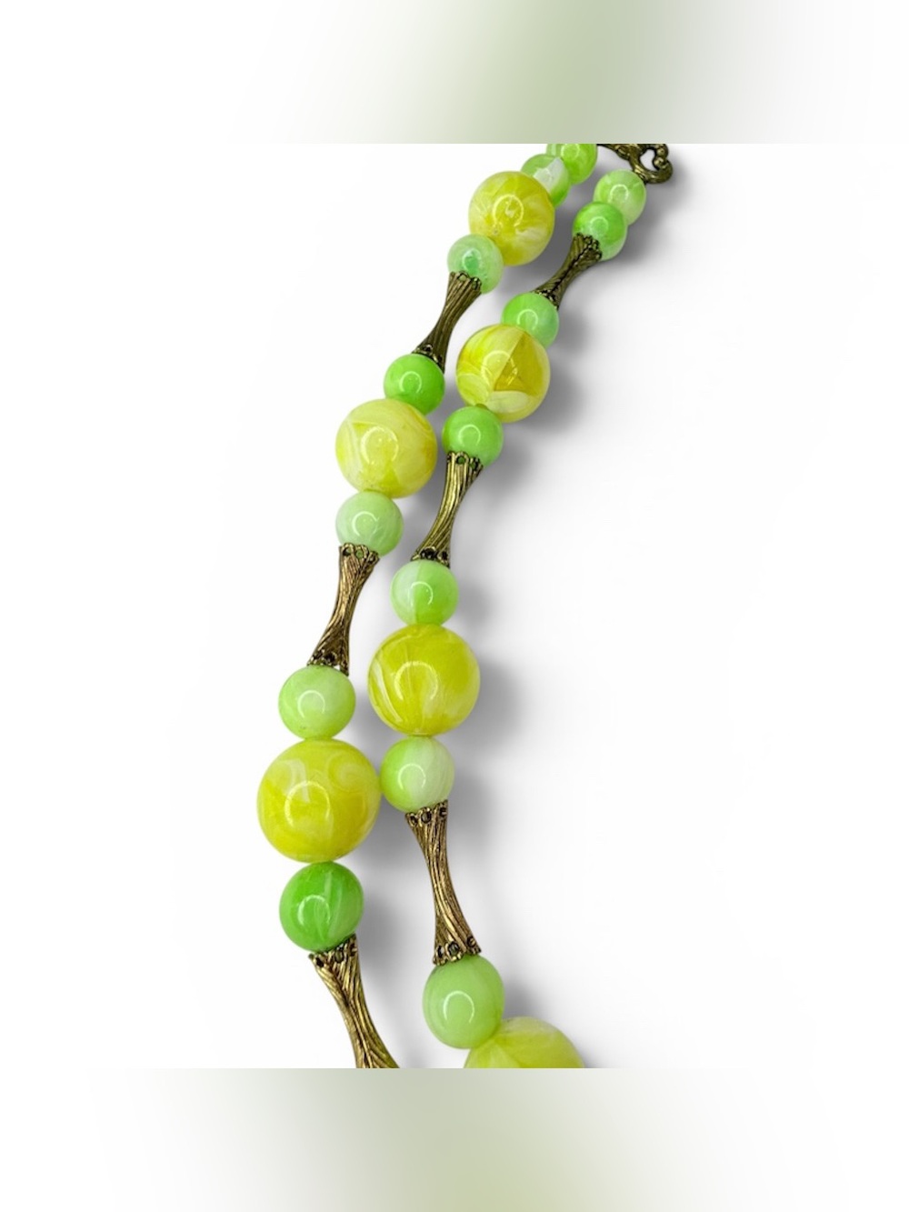 Vintage Coro 2-Strand Lucite Bead Necklace Yellow Green Marbled Gold Tone 18” - Picture 7 of 11